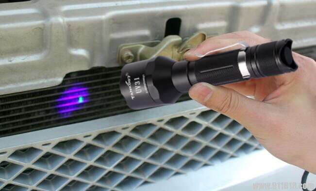 探客紫外線手電運用于工業(yè)空調及流體系統(tǒng)檢漏